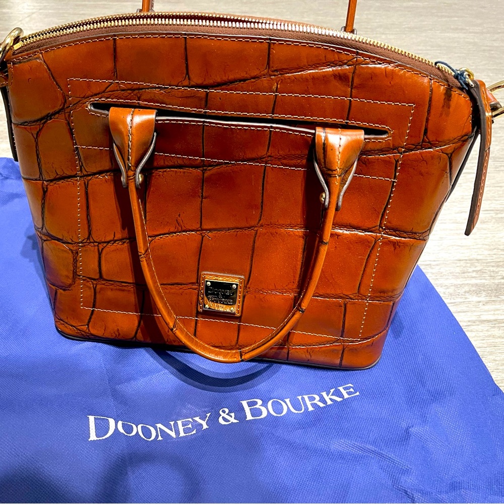 Dooney & Bourke Purse